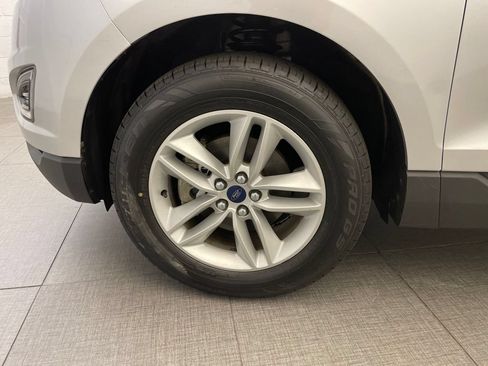 Used 2018 Ford Edge SEL w/ Equipment Group 201A FWD image 10