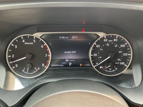 Used 2021 Nissan Rogue SV AWD/4WD image 12