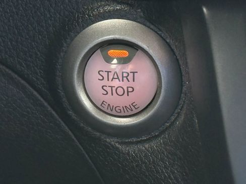 Used 2019 Nissan Sentra SV FWD image 25