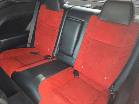 Used 2019 Dodge Challenger R/T Scat Pack RWD image 5