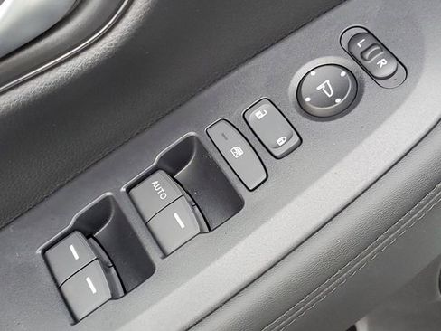 New 2026 Honda HR-V LX image 14
