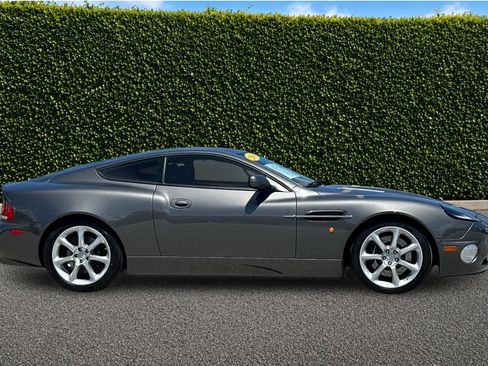 Used 2004 Aston Martin Vanquish RWD image 3