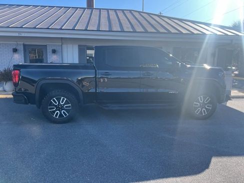 Used 2023 GMC Sierra 1500 AT4 w/ AT4 Preferred Package image 4