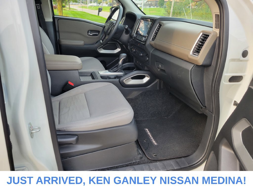 Certified 2022 Nissan Frontier SV w/ Technology Package AWD/4WD image 22