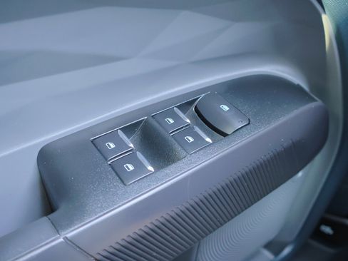 Used 2024 Ford Maverick XL image 14