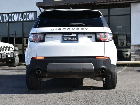 Used 2018 Land Rover Discovery Sport SE image 10