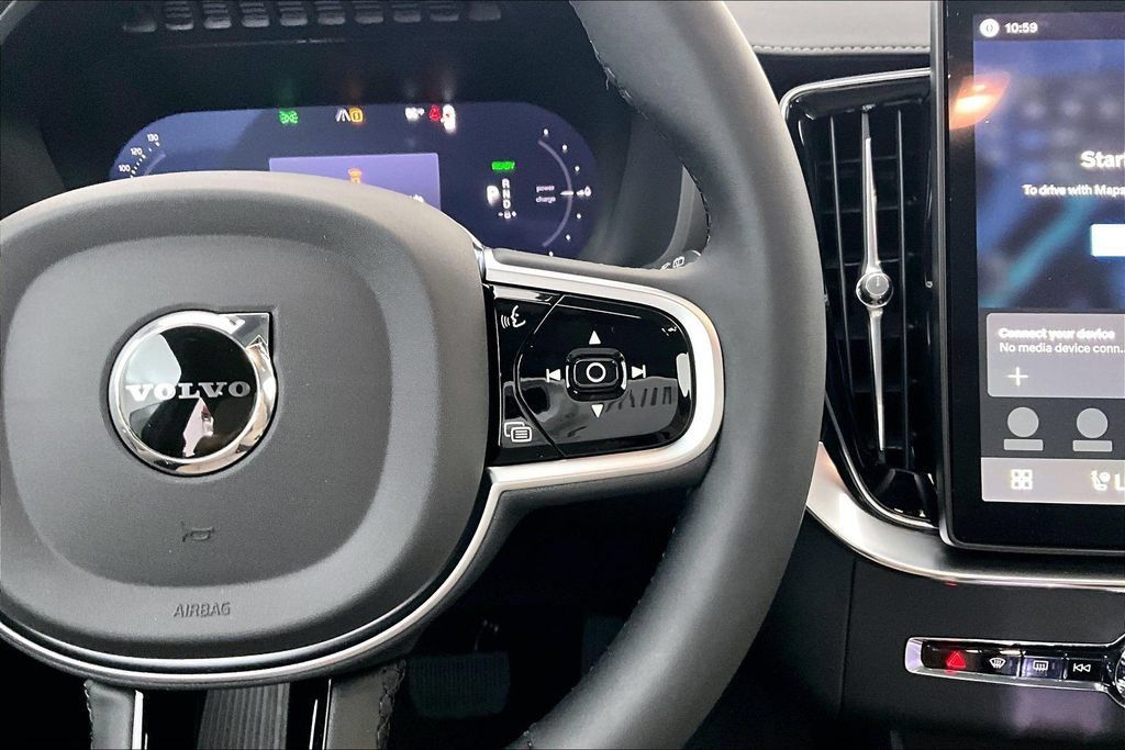 New 2026 Volvo XC90 T8 Core w/ Protection Package Premier AWD/4WD image 17