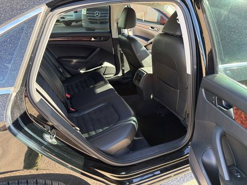 Used 2013 Volkswagen Passat TDI SEL Premium FWD image 27