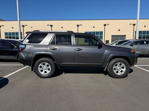 Used 2019 Toyota 4Runner SR5 image 3