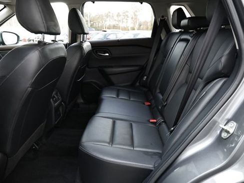 Used 2023 Nissan Rogue SL w/ SL Premium Package image 25