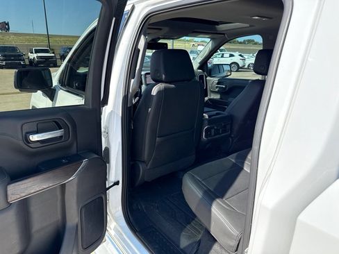Used 2019 GMC Sierra 1500 SLT w/ SLT Premium Plus Package AWD/4WD image 6