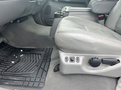 Used 2005 Ford Excursion XLT AWD/4WD image 11