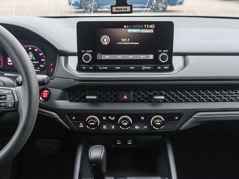 Used 2023 Honda Accord EX image 17