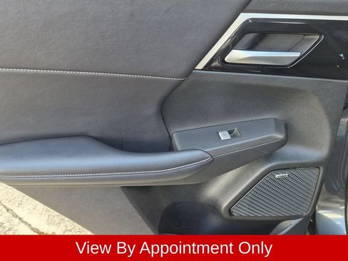 Used 2025 Mitsubishi Outlander SE AWD/4WD image 16