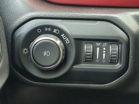 Certified 2022 Jeep Wrangler Unlimited Rubicon AWD/4WD image 27