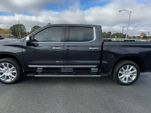 Certified 2023 Chevrolet Silverado 1500 High Country w/ High Country Premium Package AWD/4WD image 5