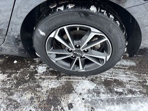 Used 2024 Kia Forte LXS image 42