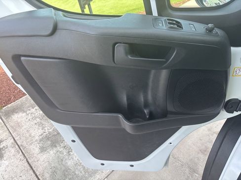 Used 2025 RAM ProMaster 2500 w/ Convenience Group image 40