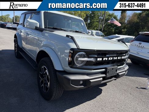 Used 2024 Ford Bronco Outer Banks AWD/4WD image 1