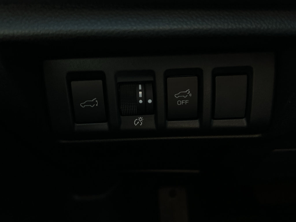 Used 2025 Subaru Outback Onyx Edition AWD/4WD image 22