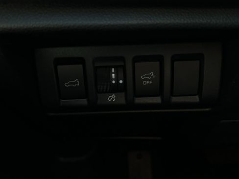 Certified 2025 Subaru Outback Onyx Edition AWD/4WD image 22