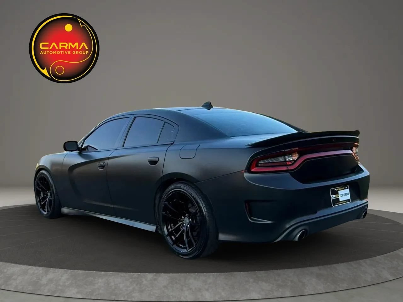Used 2017 Dodge Charger R/T RWD image 3