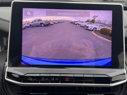 Certified 2025 Jeep Compass Latitude w/ Altitude Special Edition image 13