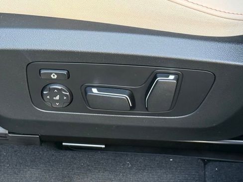 New 2026 BMW X3 xDrive30 w/ Premium Package AWD/4WD image 18