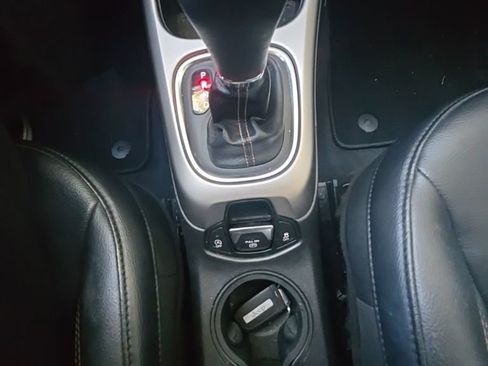 Used 2017 Jeep Compass Latitude w/ Popular Equipment Group FWD image 28