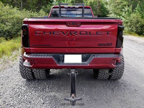 Used 2022 Chevrolet Silverado 3500 High Country AWD/4WD image 7