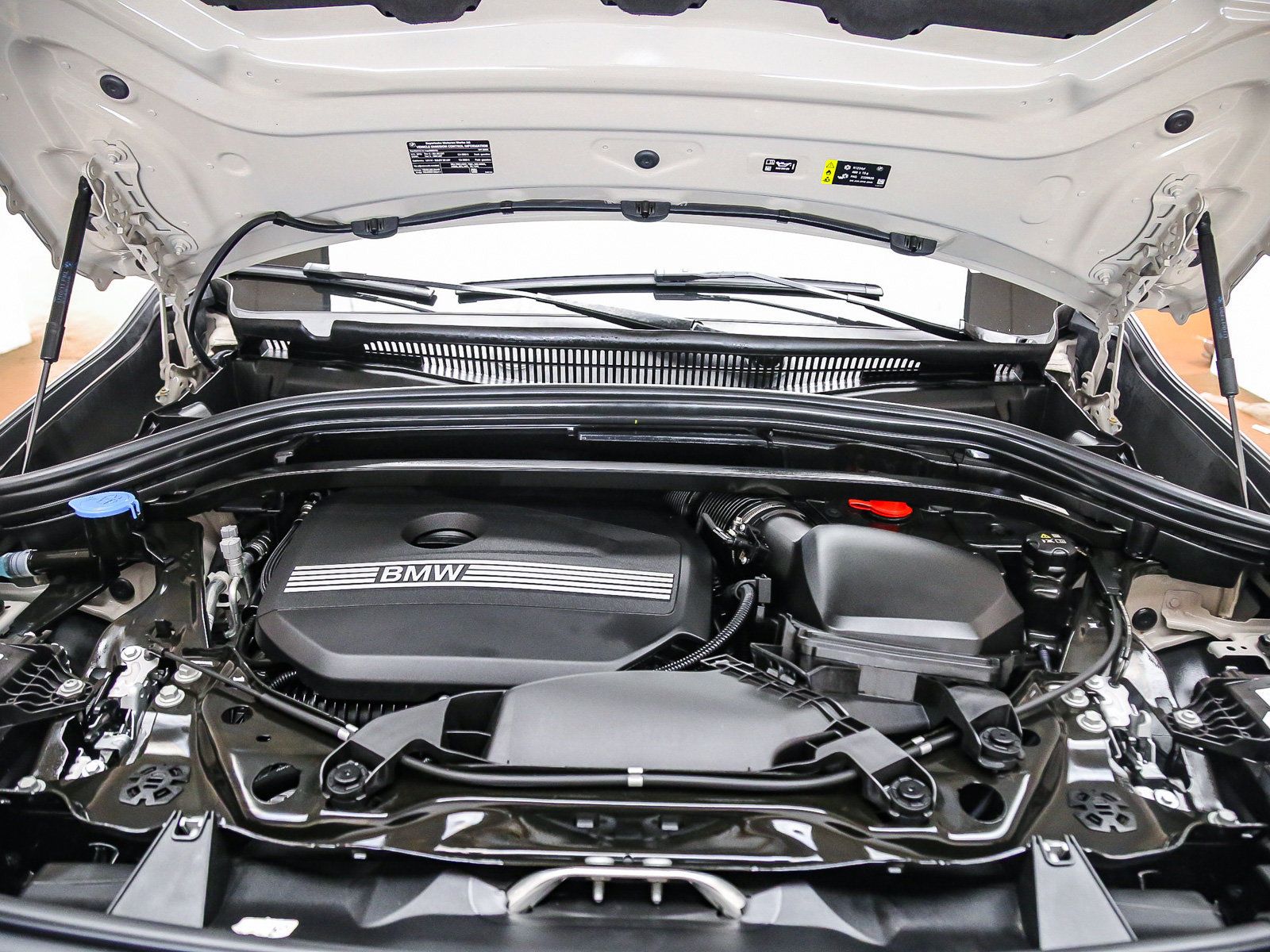 Used 2026 BMW X1 xDrive28i w/ Technology Package AWD/4WD image 28
