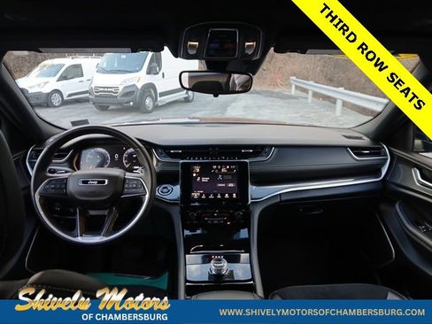 Certified 2022 Jeep Grand Cherokee L Laredo image 16