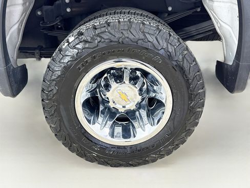 Used 2024 Chevrolet Silverado 3500 LT w/ Safety Package AWD/4WD image 34