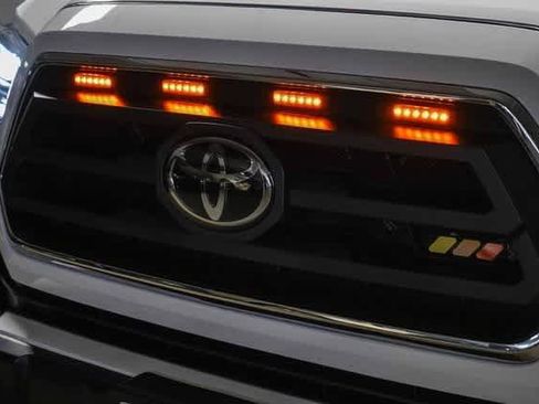 Used 2023 Toyota Tacoma SR5 image 9