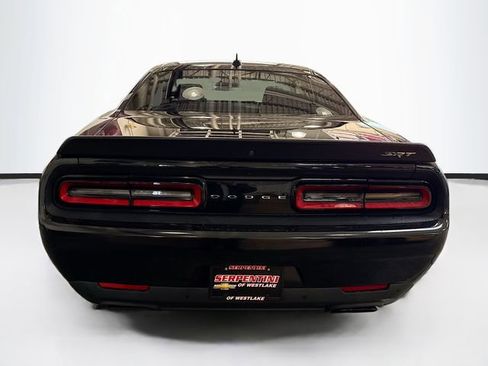 Used 2015 Dodge Challenger SRT Hellcat RWD image 7