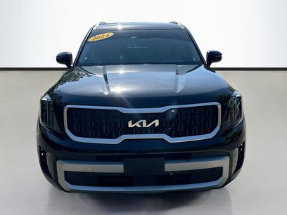 Used 2024 Kia Telluride EX w/ EX Captain's Chair Package
