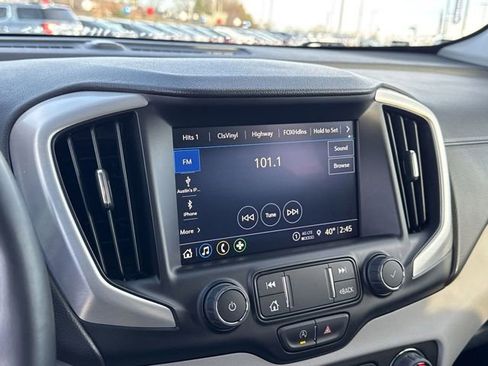 Used 2023 GMC Terrain SLT image 18