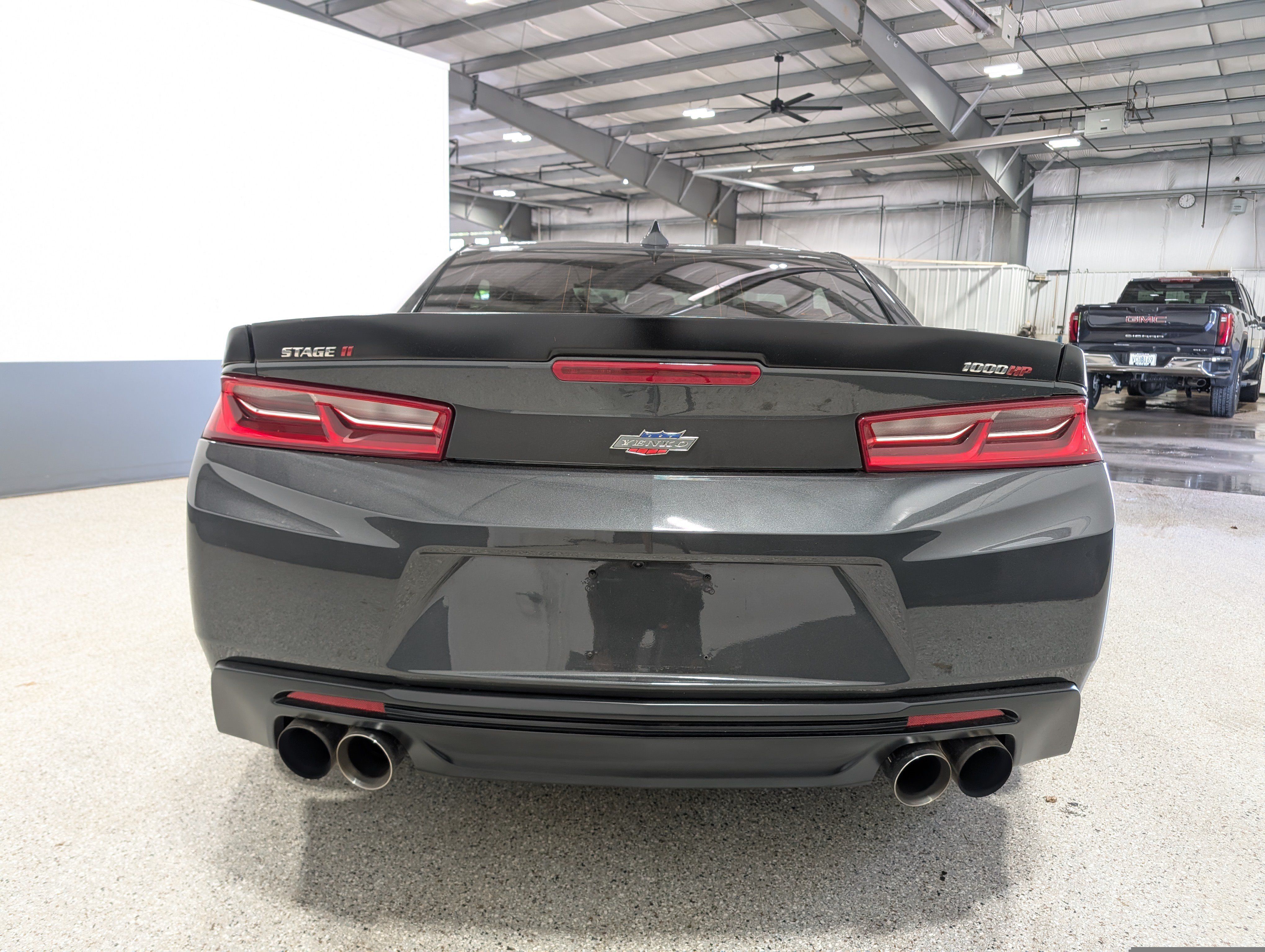 Used 2018 Chevrolet Camaro SS RWD image 4