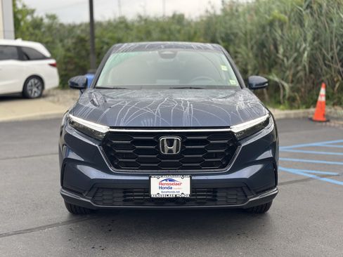 Used 2024 Honda CR-V EX image 2