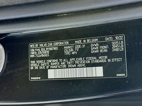 Used 2023 Volvo XC40 B5 Plus AWD/4WD image 35