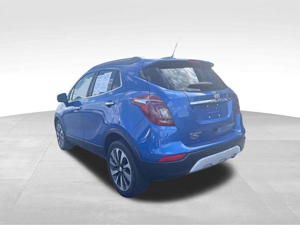 Used 2017 Buick Encore Essence FWD image 3