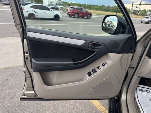 Used 2009 Toyota 4Runner SR5 image 15