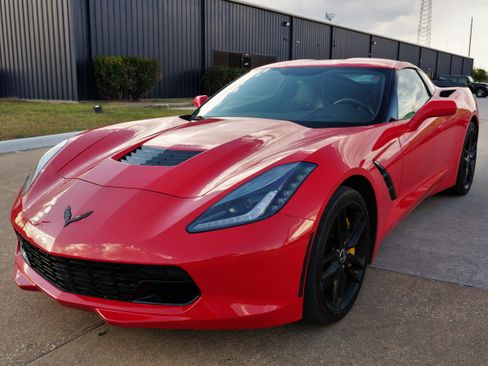 Used 2015 Chevrolet Corvette Stingray Coupe w/ 2LT Preferred Equipment Group image 2