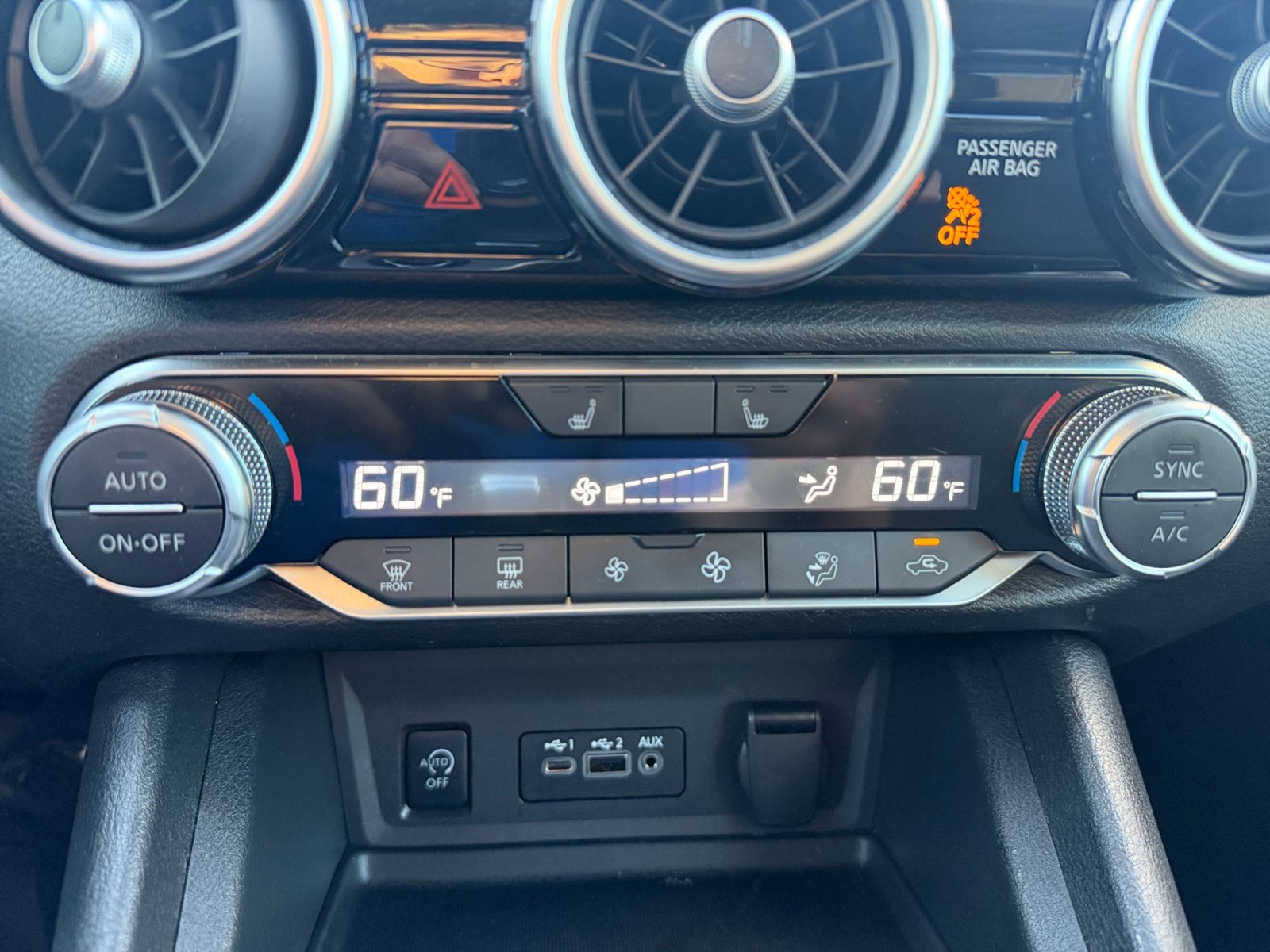 Used 2024 Nissan Sentra SR FWD image 24