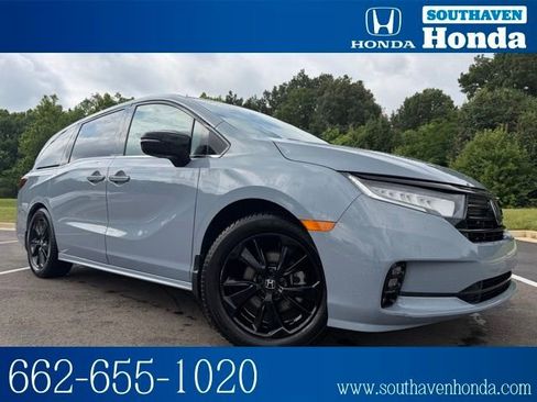Used 2023 Honda Odyssey Sport image 1