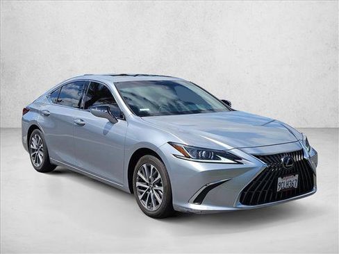 Used 2022 Lexus ES 350 w/ Accessory Package FWD image 3