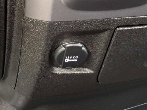 Used 2024 RAM 1500 Classic SLT image 24