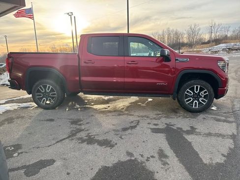 Used 2022 GMC Sierra 1500 AT4 w/ AT4 Premium Package image 7