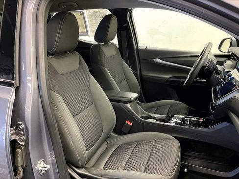 Used 2023 Chevrolet Bolt EUV LT FWD image 6