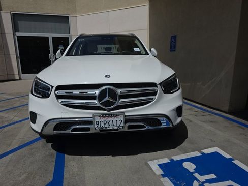 Used 2022 Mercedes-Benz GLC 300 image 2